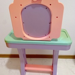 無料　メイクアップテーブル　ドレッサー　子供用　おもちゃの画像