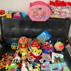 幼児用の 布絵本、ぬいぐるみ他いろいろ！