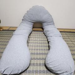 抱き枕の画像