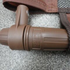 伸縮 ベビーゲート 取り付け幅約85㎝～95㎝×高さ60㎝ メッシュタイプ こげ茶色 ベビーフェンス 西岡店の画像
