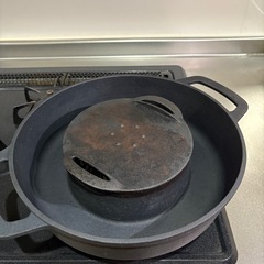 すき焼き鍋の画像
