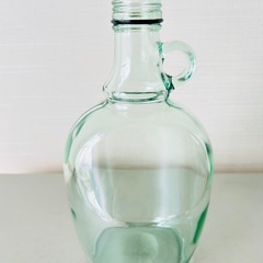 【アンティーク】ガラス瓶　淡いグリーンの画像