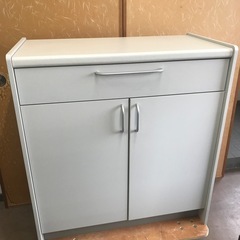☆キッチンキャビネット　収納　両開き戸