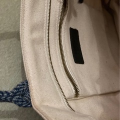 トートバッグとティッシュカバーの画像