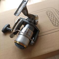 美品スピニングリール　シマノ　エアノスXT3000の画像