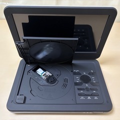 ⭐️値下げしました⭐️Wizz ポータブルDVDプレーヤー　DV-PW1040　の画像