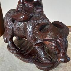 ‼️最終値下げ　木彫りの水牛　中国の少年？インテリア 工芸品　ヴィンテージの画像