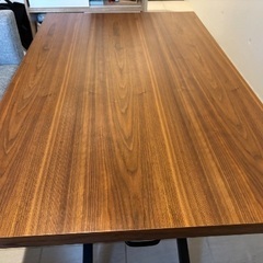 昇降式テーブルの画像