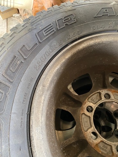 7月中旬処分　225/80R15 105S ブリッジストーンオールシーズンタイヤ　ホイール付き
