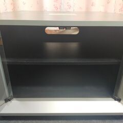 テレビ台 シルバー キャスター付き ガラス扉の画像