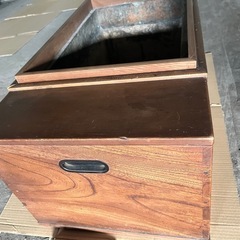 木製火鉢の画像