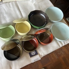 決まりましたほし⭐︎丸い器　8個セット　蓋付きの画像