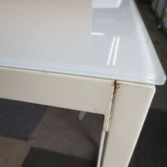 ニトリ ガラスデスク  幅120×奥45×高76cm ホワイト系  スリムデスク PCデスク 机 NITORI 札幌 北20条店の画像
