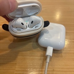 AirPods 2セット　　第2世代の画像
