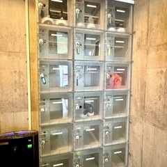 全個鍵付きシューズロッカー