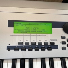 YAMAHA  MO8  88鍵ピアノ鍵盤　シンセサイザー（動作ほぼ正常、付属品あり）　取りに来ていただける方　の画像