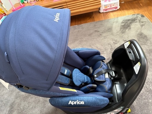 アップリカ　ベビー、チャイルドシート
