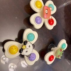 赤ちゃん　おもちゃ　スピナー