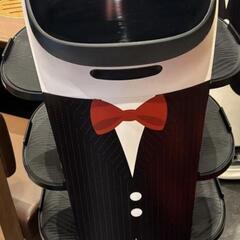 PUDU Bella Bot BL101
ネコ型スマート配送ロボット