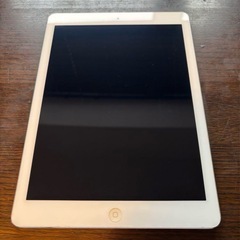 Apple iPad Air 第一世代 64GB シルバー 9....