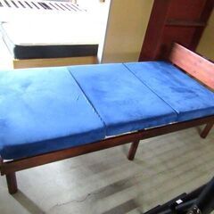 シングルベッド マットレス付き 幅98×奥行206×高さ71.5cm 木製 コンセント付 フレーム＋マットレス 寝具 家具 Sベッド 苫小牧西店 の画像