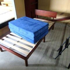 シングルベッド マットレス付き 幅98×奥行206×高さ71.5cm 木製 コンセント付 フレーム＋マットレス 寝具 家具 Sベッド 苫小牧西店 の画像