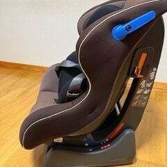 コンビ　Combi　WEGO　LYF-375　チャイルドシートの画像