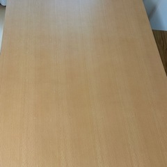 ニトリ 4人用ダイニングテーブルの画像