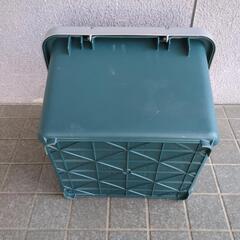 RV BOX  28L 　収納ケースの画像