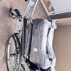 未使用品　車椅子
の画像