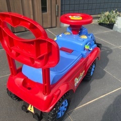 ショベルカー　手押し車の画像