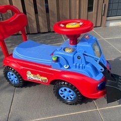 ショベルカー　手押し車の画像