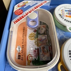 真空密封できるタッパーウェアの画像