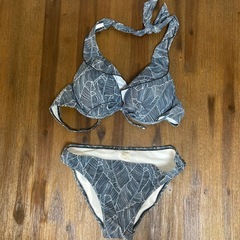 値下げ新品水着4点セットＬサイズの画像