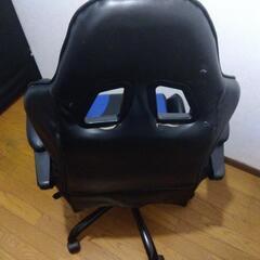 【取りに来られる方限定】ゲーミングチェアの画像