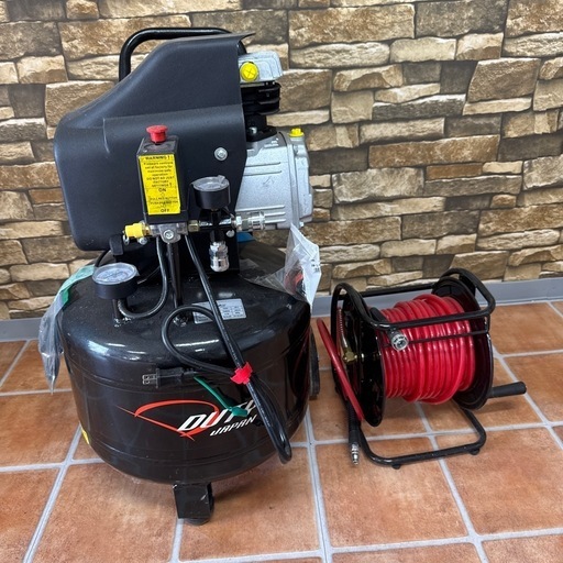 【新品・未使用品】北海道旭川市 DUTY JAPAN 100V 40Lタンク 3馬力 エアーコンプレッサー SGFL9137-40LV 新品ホース付き