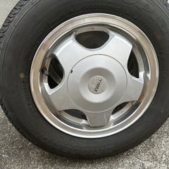 サマータイヤの画像