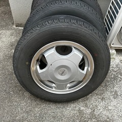 サマータイヤの画像
