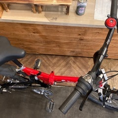 【Ferrariフルサスペンション付き前後タイヤ・チューブ新品！】6段変速　20インチ折りたたみ自転車　レッド×ブラックの画像