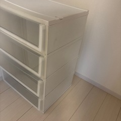 衣装ケースの画像