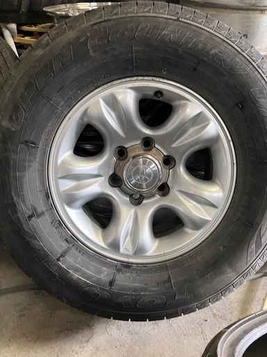 トヨタ純正　7J/16  6H PCD139.7  ＋15  夏タイヤ付き　２本