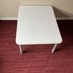 テーブル 60cm x 80cm 高さ35cm