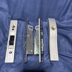 玄関　引き戸　鍵