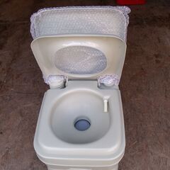 ポータブルトイレ　介護　看護　水洗　20L　未使用品