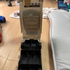 トミカ　パトカートミカ収納の画像