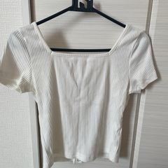 短い服の画像