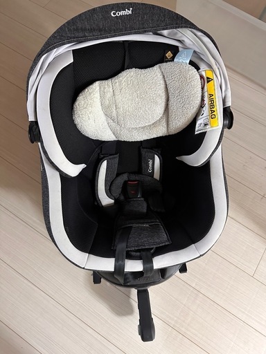 コンビ　ISOFIX美品　手渡しのみ　東京都江戸川区から
