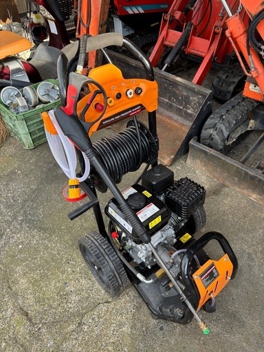 エンジン高圧洗浄機