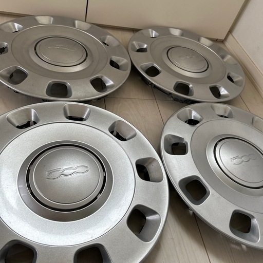 フィアット500　タイヤホイールカバー