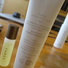 THREE　アロマハンドクリーム＆アロマネイルオイルセット　箱なしの画像